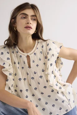 Cotton top with embroidered flowers^Summum Sale