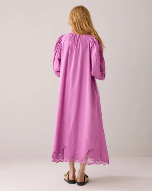 Feminin dress with embroidery^Summum Hot