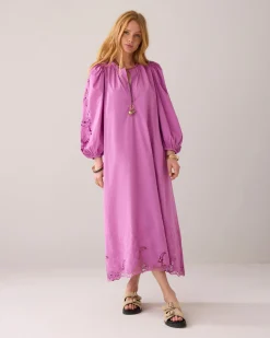 Feminin dress with embroidery^Summum Hot