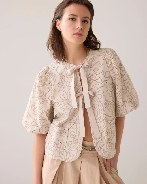 Laser-cut blouse jacket^Summum Fashion