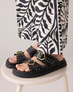 Leather sandal with studs^Summum Hot