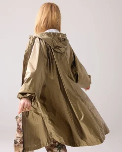 Metallic mackintosh with storage bag^Summum Fashion